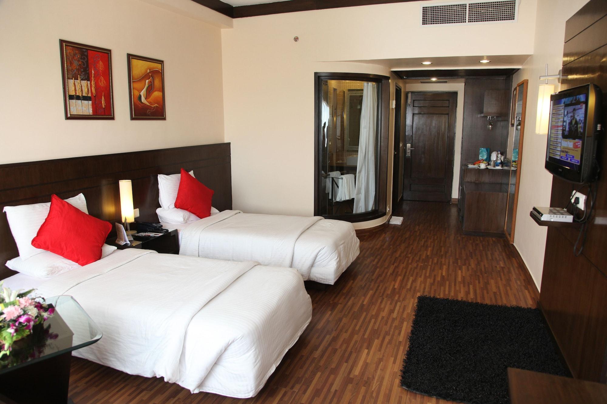 Hotel Pal Heights Bhubaneswar Zewnętrze zdjęcie