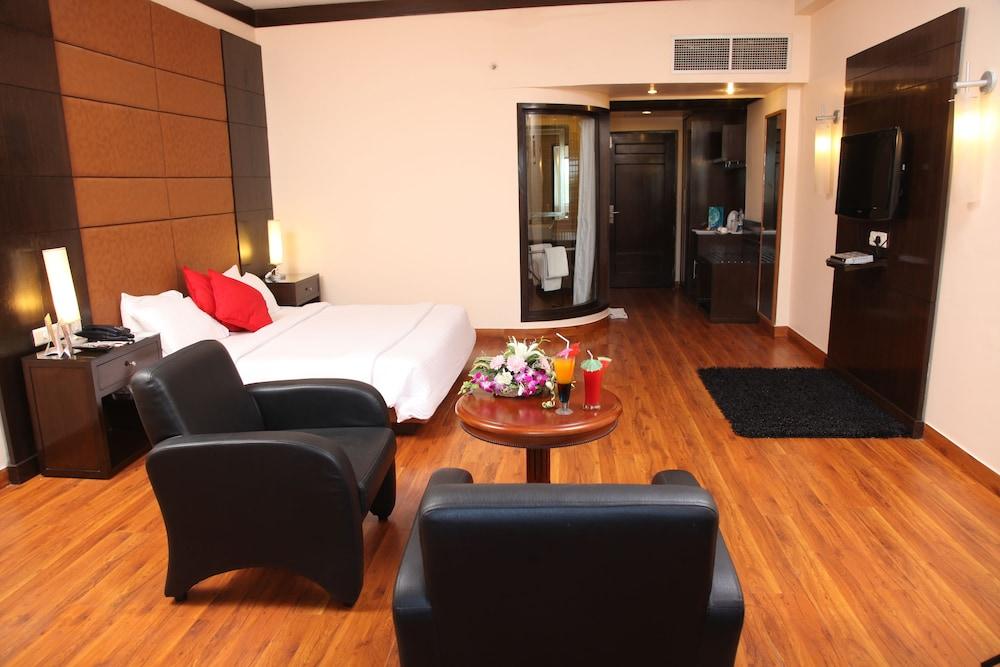 Hotel Pal Heights Bhubaneswar Zewnętrze zdjęcie