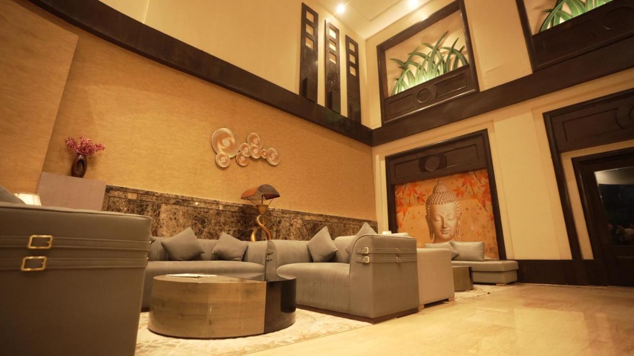 Hotel Pal Heights Bhubaneswar Zewnętrze zdjęcie