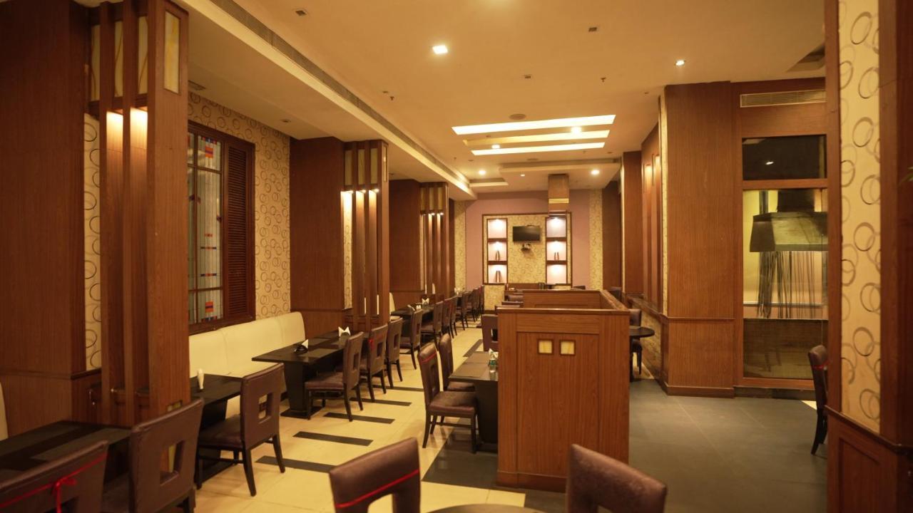 Hotel Pal Heights Bhubaneswar Zewnętrze zdjęcie