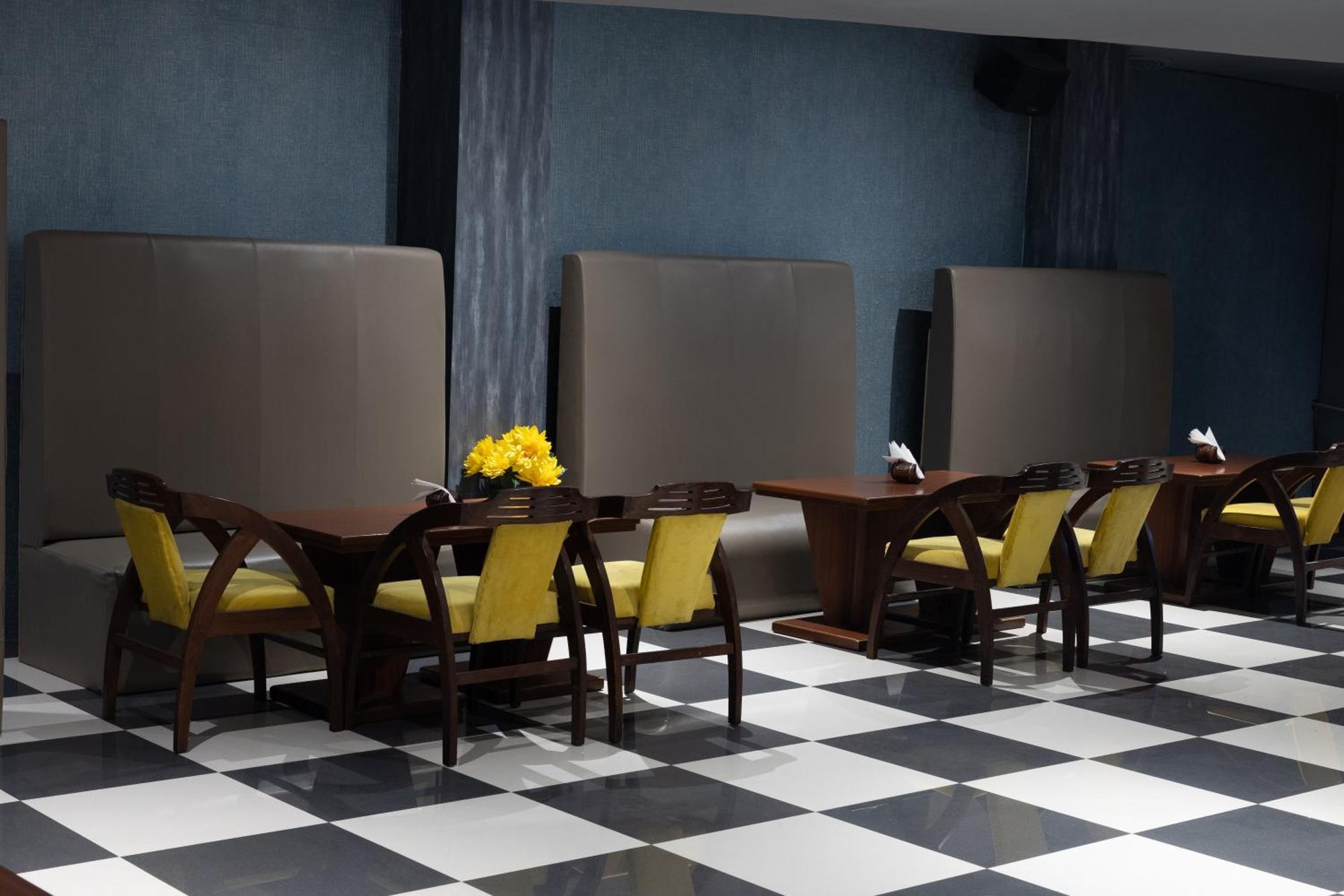 Hotel Pal Heights Bhubaneswar Zewnętrze zdjęcie