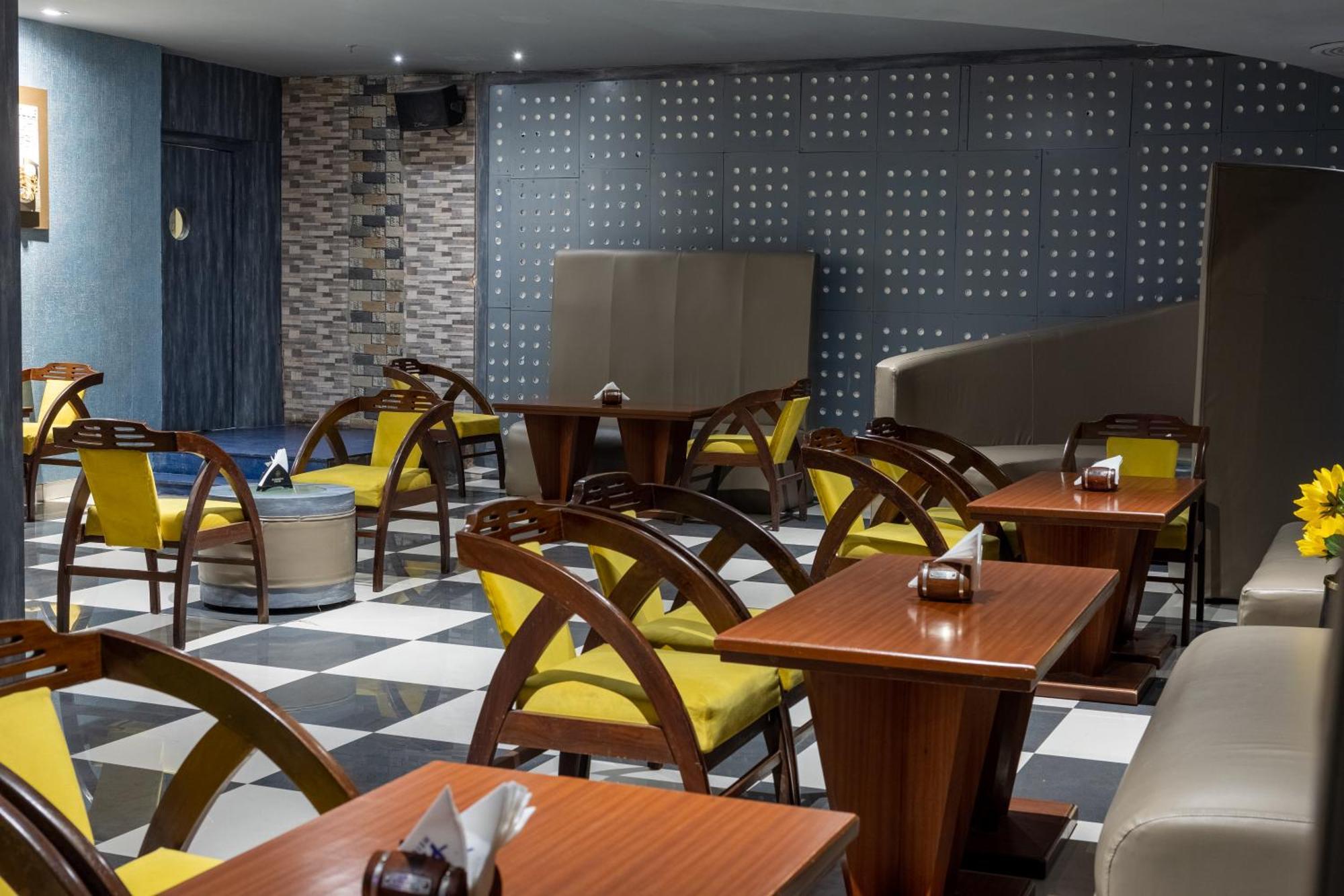 Hotel Pal Heights Bhubaneswar Zewnętrze zdjęcie