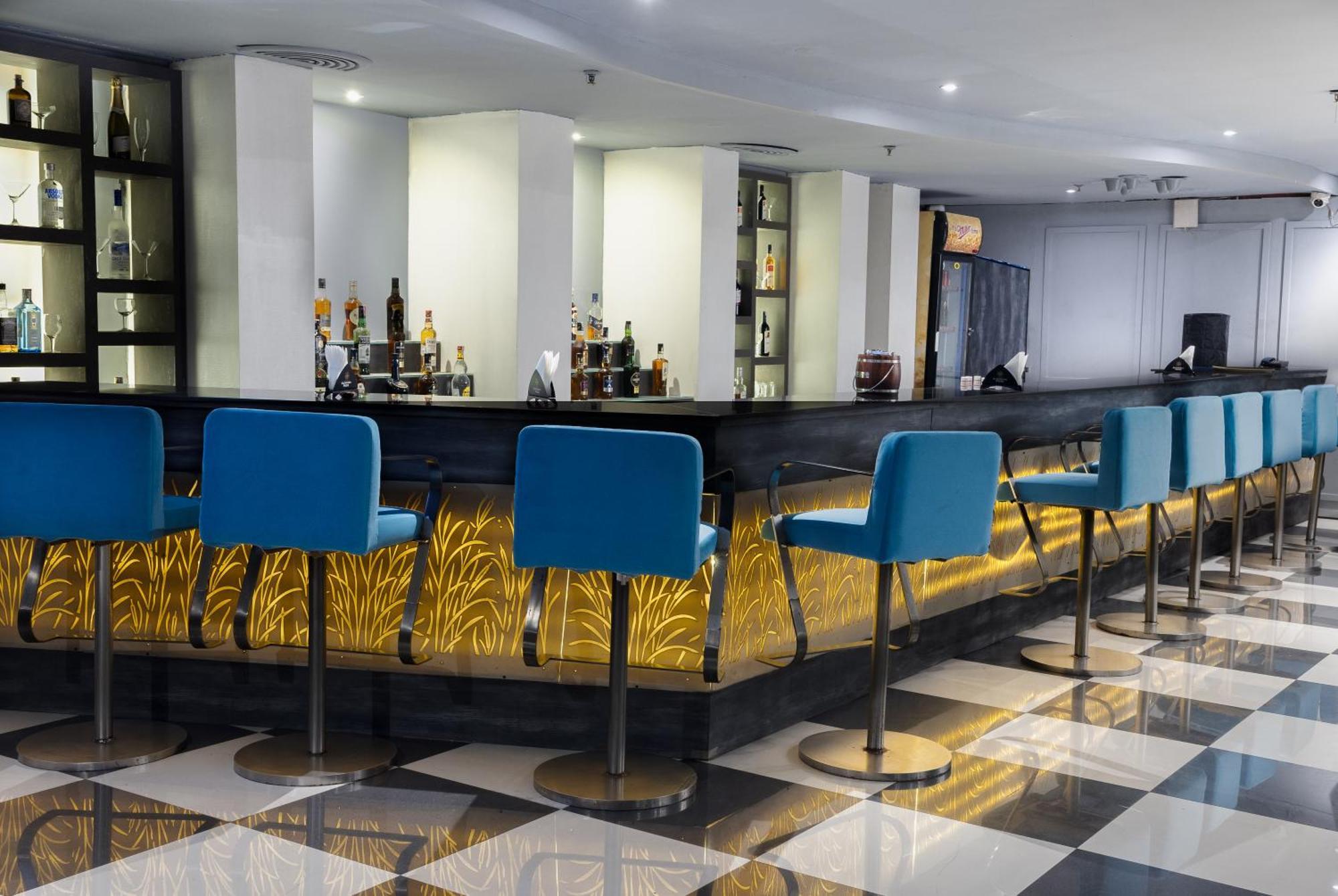 Hotel Pal Heights Bhubaneswar Zewnętrze zdjęcie