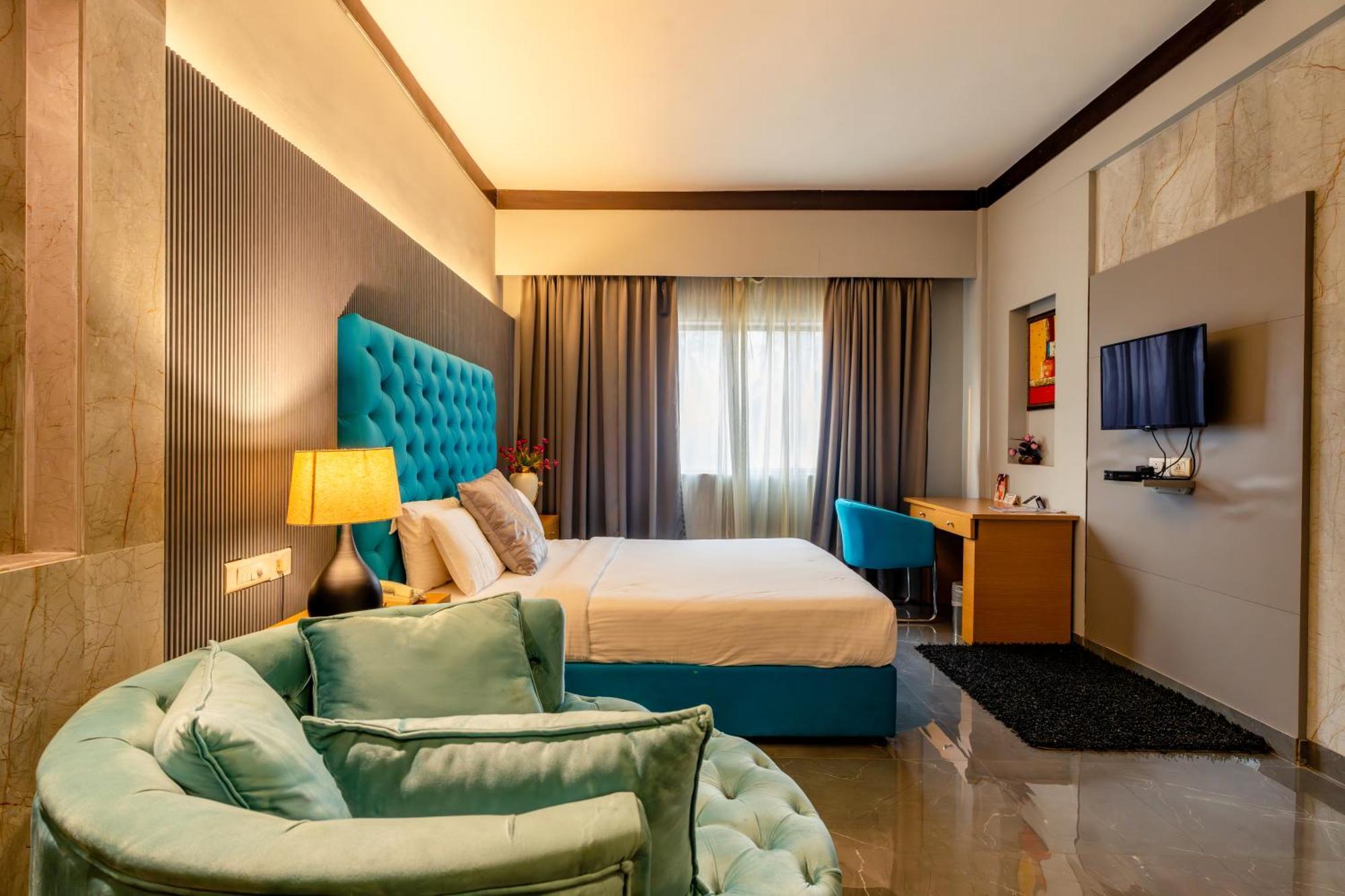 Hotel Pal Heights Bhubaneswar Zewnętrze zdjęcie